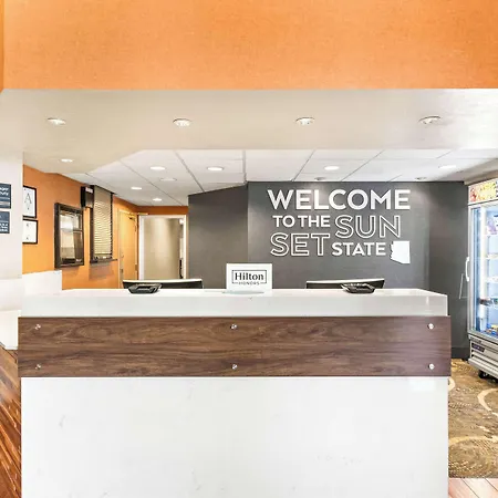 Hampton Inn & Suites Phoenix-Goodyear