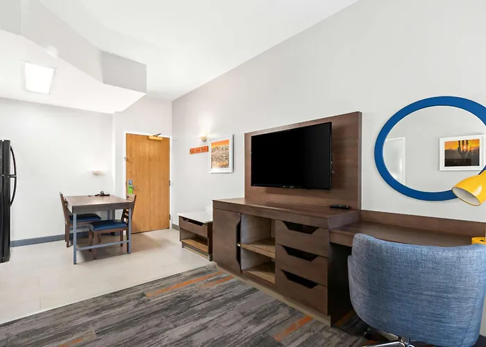 Hotel Hampton & Phoenix-goodyear 3*